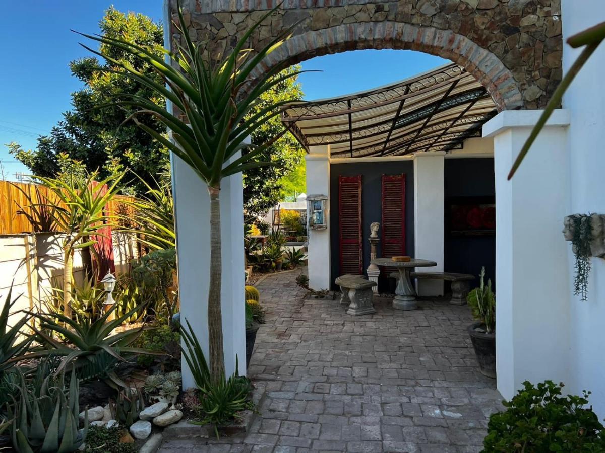 Villa Contessa Beaufort West Exterior photo
